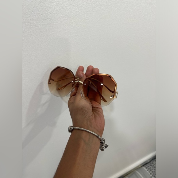 Shades - Picture 3 of 5